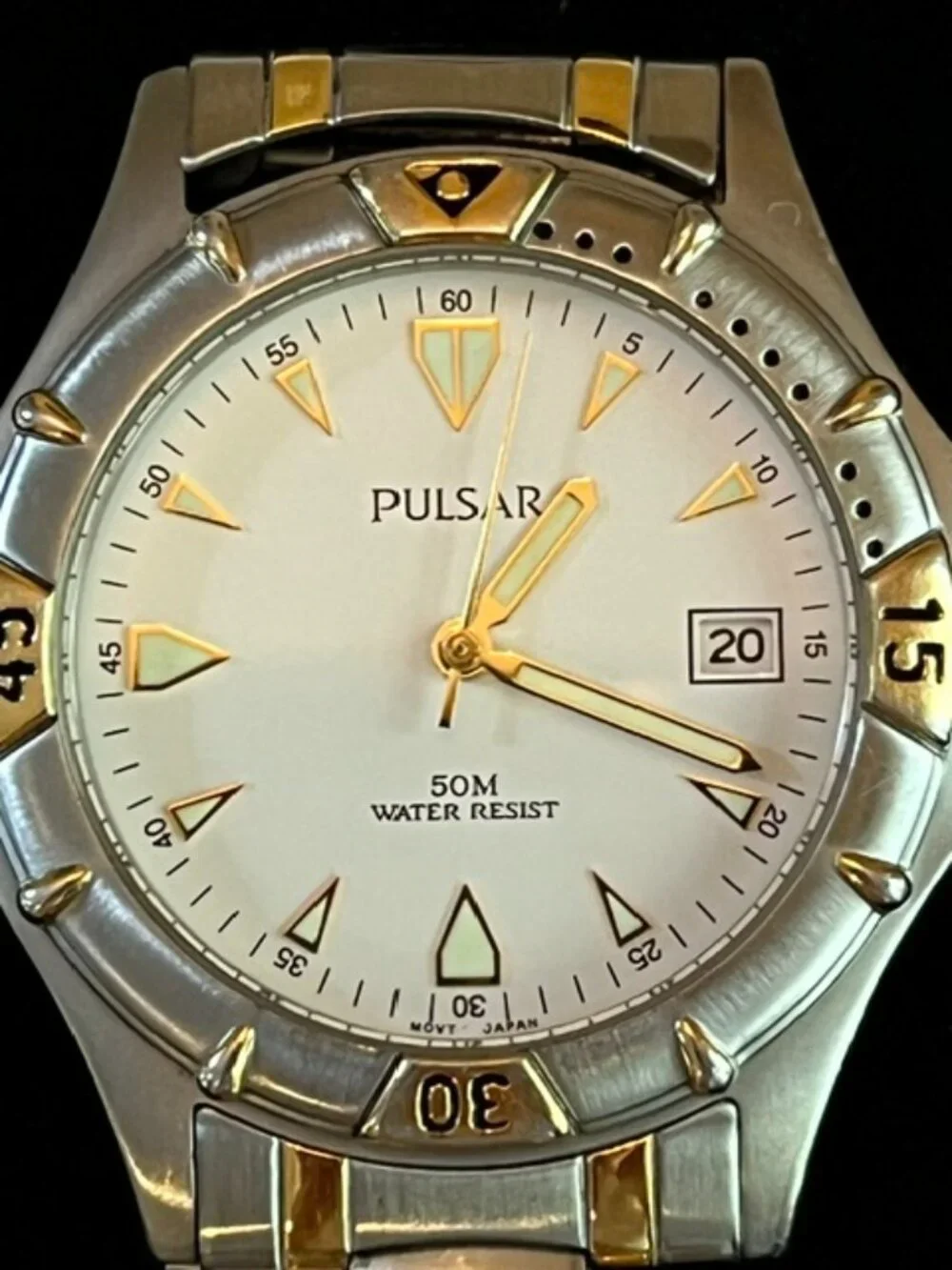 PULSAR | Two-Tone Stainless Steel bracelet with Date Quality-NEW battery